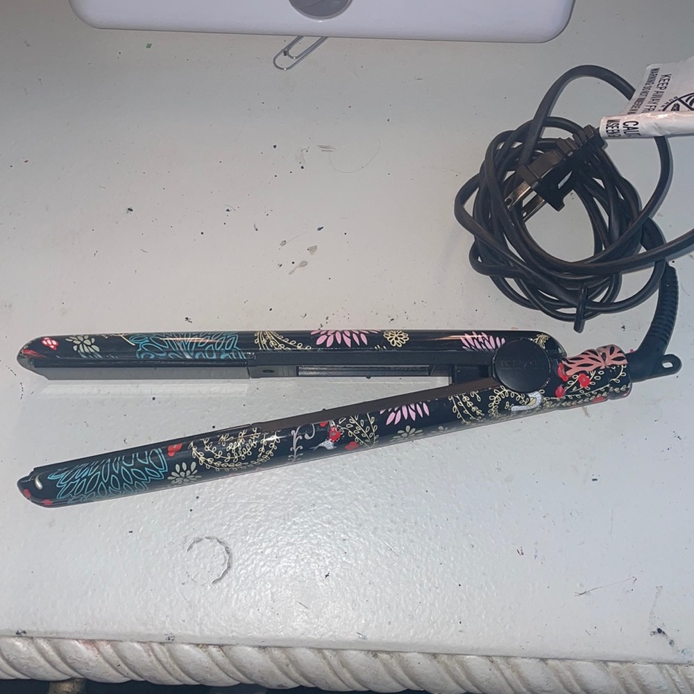Floral TCT elite hair straightener